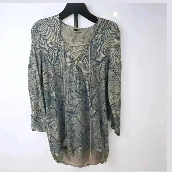 Charlie Holiday Size 4 Hooded Tropical Swim Cover Up with Tassels - Picture 3 of 11